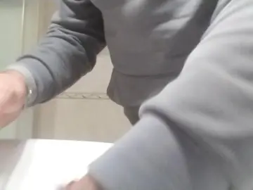 Cam4 Free Live Porn of Juanxo68