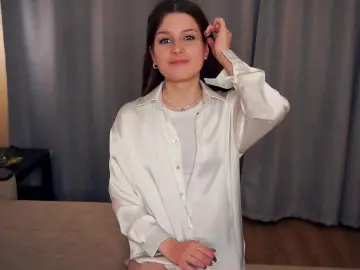 KeeleyPasaya from cam4