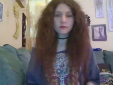 Cam4 Free Porn Cam of QueenCrimson