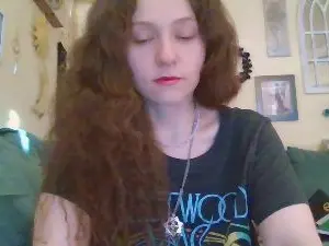 Cam4 Free Porn Cam of QueenCrimson