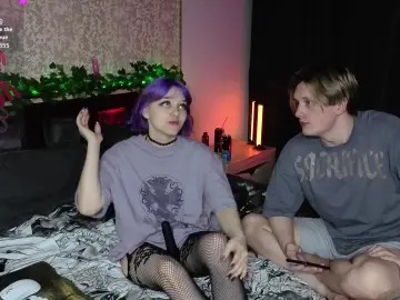 Cam4 Free Live Porn of KHornyArtists