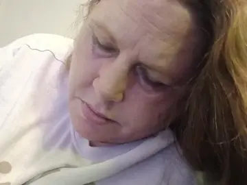 Cam4 Nude Webcam of Shyredhead26