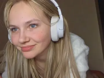 Cam4 Watch Live Sex Cams of EleaseRaine