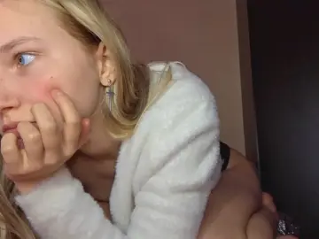 Cam4 Nude Webcam of EleaseRaine