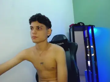 Cam4 Adult Webcams of dilan_hott_