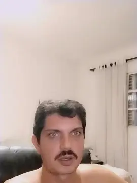 Cam4 Adult Video Chat of Johnnycruz39