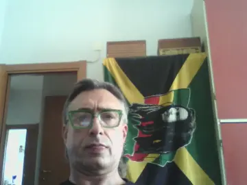 Cam4 Live Porn of ortijah