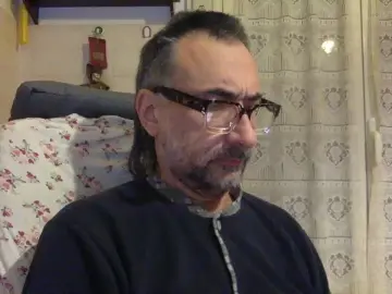 Cam4 Watch Live Sex Cams of ortijah