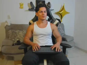 Cam4 Nude Webcam of Julian_wallace