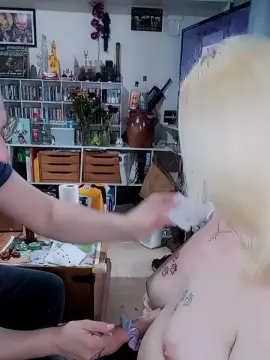 Cam4 Live Sex of Barbieandteddy