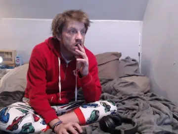 Cam4 Live Sex Cam of LittleSneakers9