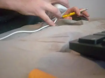 Cam4 Adult Webcams of LittleSneakers9