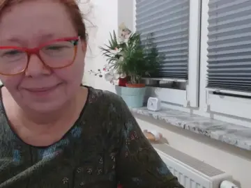 adele69sexy from cam4