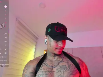 Cam4 Live Sex of blackdavidtatto