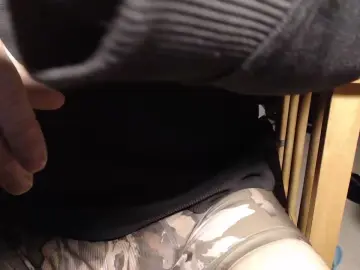 Cam4 Live Porn of maxvibe2