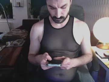 Cam4 Free Live Porn of tom0819