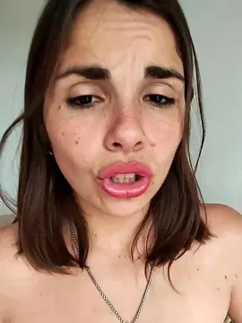 Cam4 Free Porn Cam of Desiree025