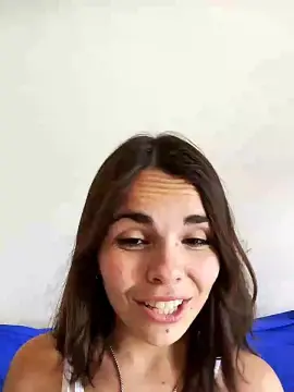 Cam4 Watch Live Sex Cams of Desiree025