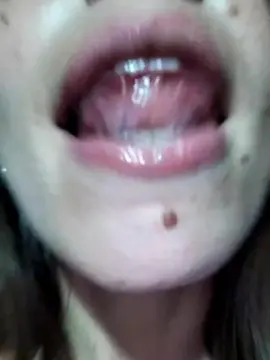 Cam4 Watch Live Sex Cams of Desiree025