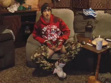 Cam4 Free Porn Cam of Hotdickyxxx