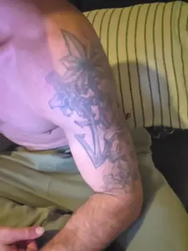 Cam4 Sex Chat of BigJay69xxx