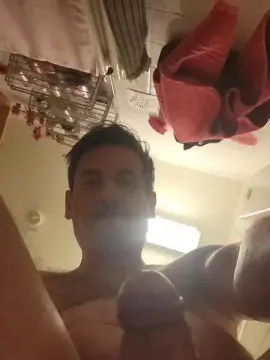 Cam4 Nude Webcam of carlosderers