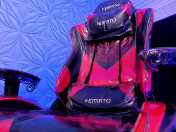 Milk_max18 from cam4