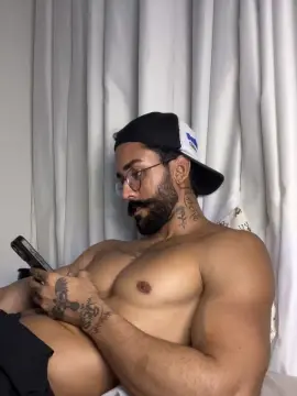 Cam4 Free Live Porn of Lovebigfit