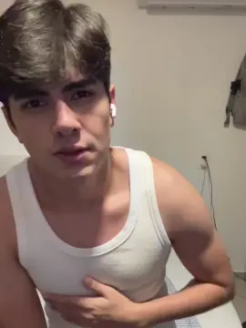 Cam4 Free Porn Cam of MlkGato01