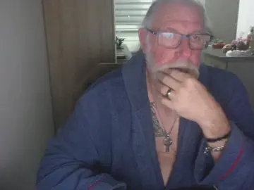 Cam4 Live Sex Cam of maitrenoel