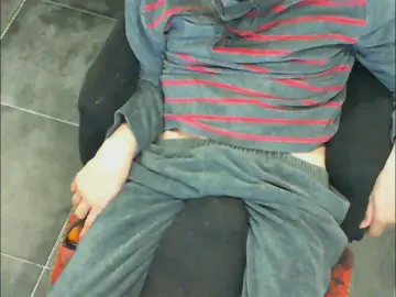 Cam4 Free Porn Cam of maxou140