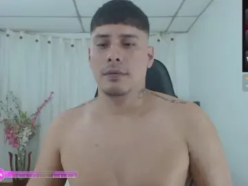 Cam4 Free Live Porn of xrockalejandro