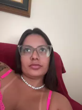 Yasminmaia from cam4