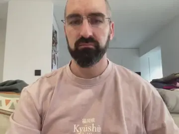 Cam4 Adult Webcam of v1c70r1985