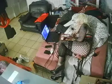 Cam4 Adult Video Chat of cdtinahorny_xxx