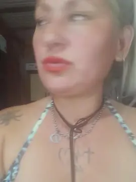 Cam4 Free Porn Cam of larubia1985