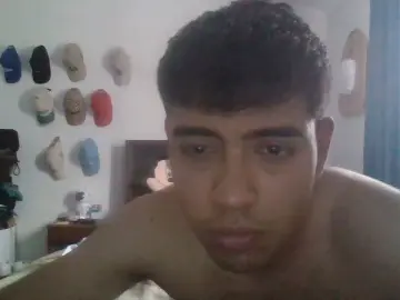 Cam4 Live Porn of enrique689