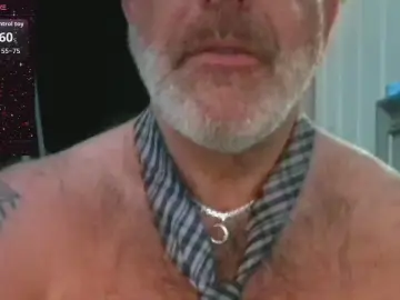 ThickddyDic from cam4