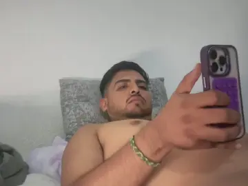 Cam4 Live Porn of kabezon808