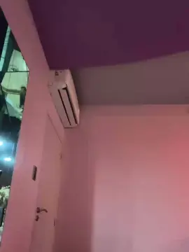 Cam4 Free Live Porn of botta5