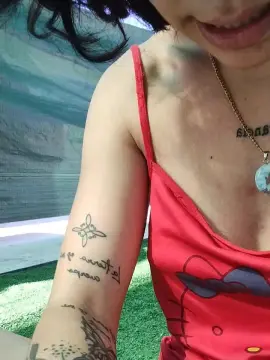 Cam4 Nude Webcam of nicky_hot4