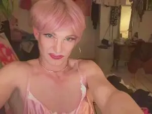 Cam4 Nude Webcam of pinkyfagyboy