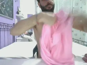 Cam4 Private Sex Chat of EsseNa93