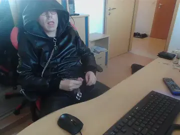 Cam4 Watch Live Sex Cams of Piercing888