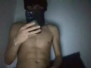 Cam4 Nude Webcam of alesCavalieri02