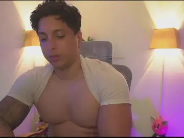 Cam4 Live Sex Cam of axel_appolo