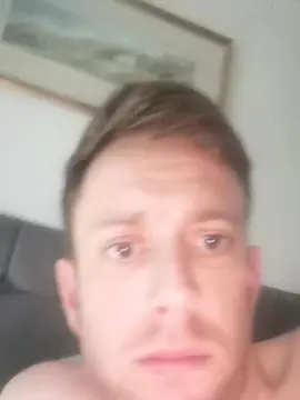 Cam4 Live Porn of TomCummings