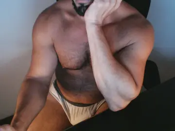 Cam4 Live Porn of beard_man_sexy