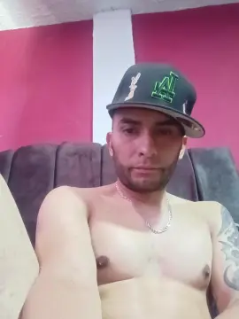 Cam4 Live Sex of androd666