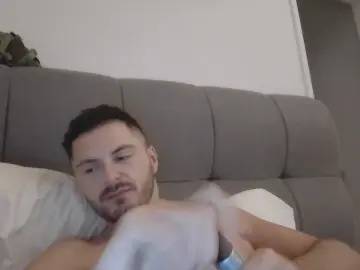 Cam4 Free Porn Cam of hornyboy20000